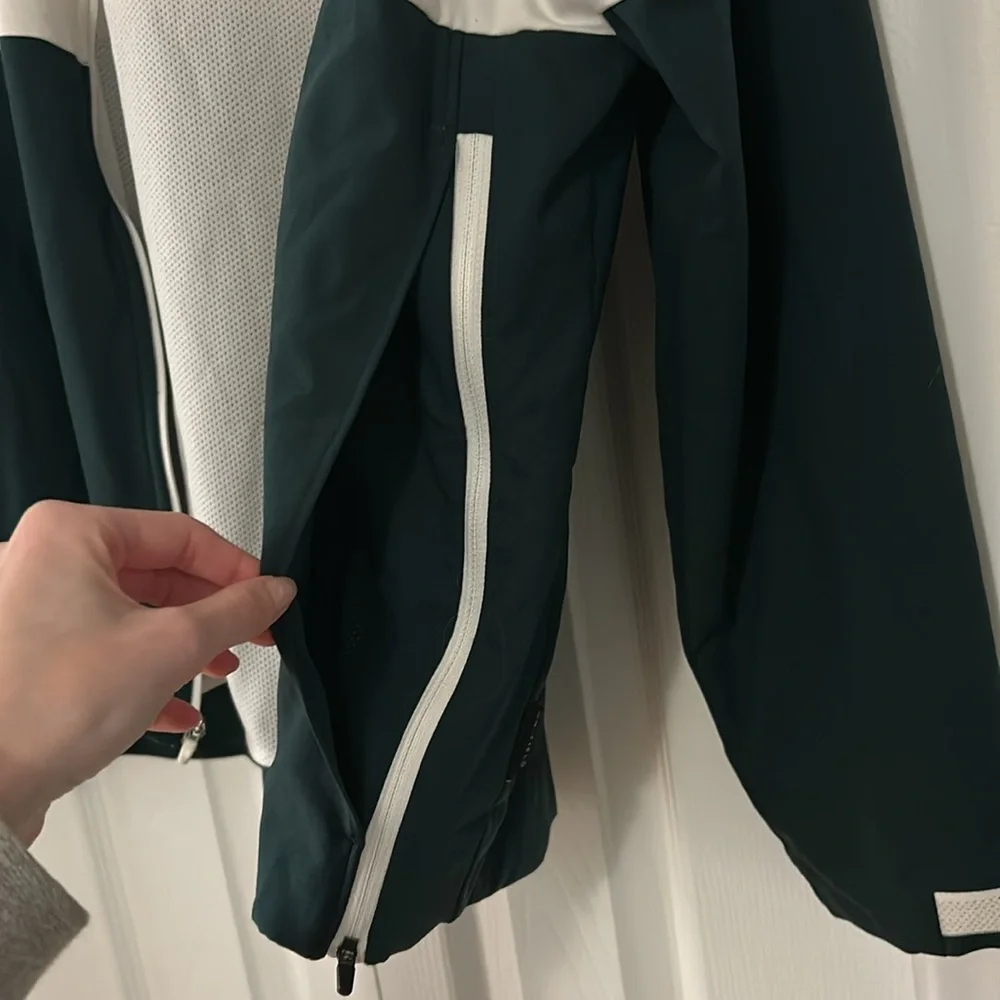 Nike White and Dark Green Colorblock Windbreaker Jacket